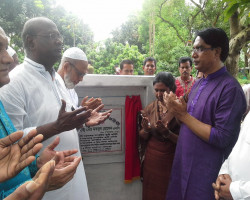 চাটমোহর মহিলা ডিগ্রী কলেজে একাডেমীক ৪তলা ভিত বিশিষ্ট দ্বিতল ভবন নির্মাণ কার্যক্রমের শুভ উদ্ভোধন ঘোষনা করেন মাননীয় সংসদ সদস্য জনাব আলহাজ্ব মো: মকবুল হোসেন।